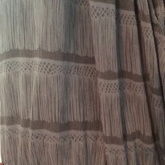 Light and dark gray dress - Picture 3 of 6